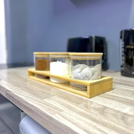 1-bed - Sleeps 2 Wifi &