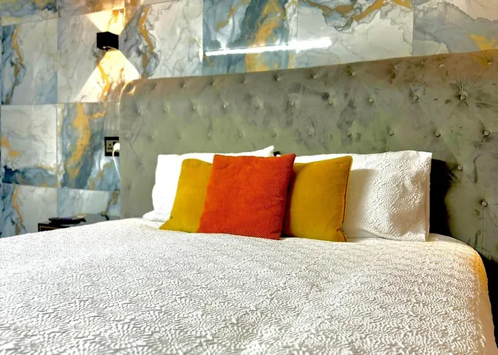 1-bed - Sleeps 2 Wifi & Apartment Bradford (West Yorkshire)